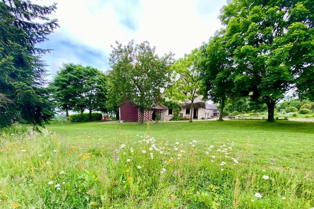 Vila Spacious Country House In Normandie Moulins-le-Carbonnel Exteriér fotografie