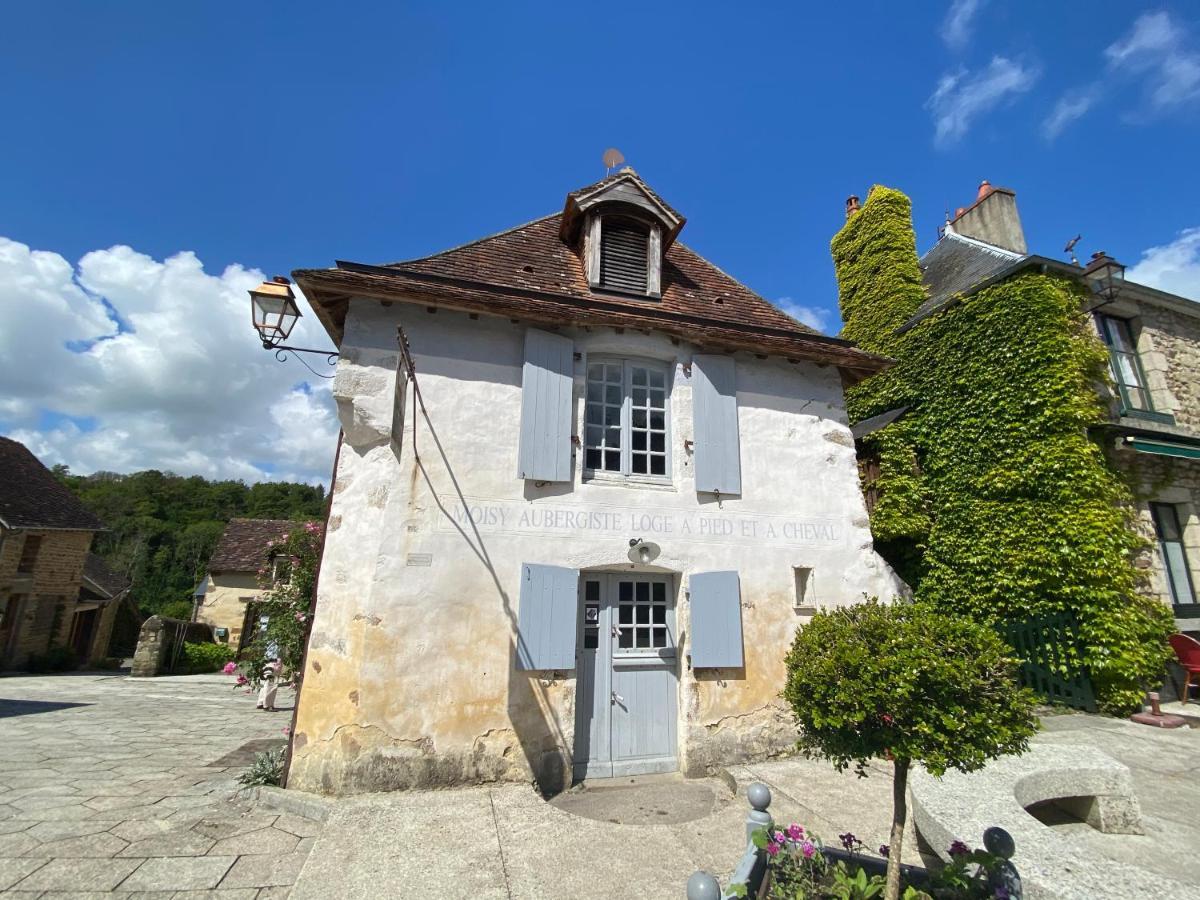 Vila Spacious Country House In Normandie Moulins-le-Carbonnel Exteriér fotografie